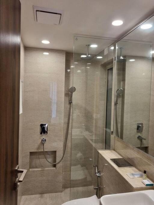 Classy 1Bhk In Hiranandani Powai Bombay Eksteriør billede